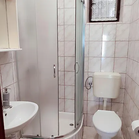 Slaven Apartment *