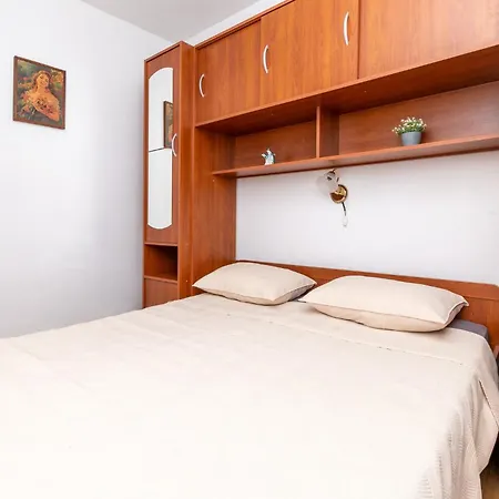 Slaven * Vinišće